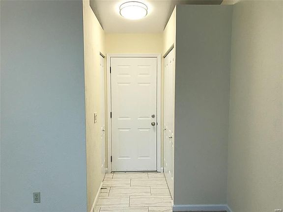 3rd image of 86 Peachtree Ln