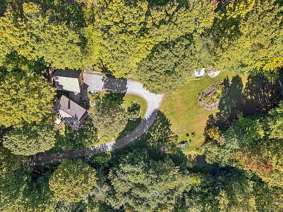3rd image of 3399 Beaver Meadow Road