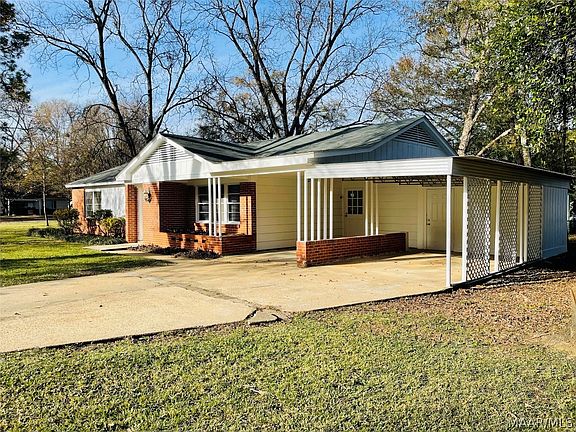 3rd image of 960 Parkwood Ct