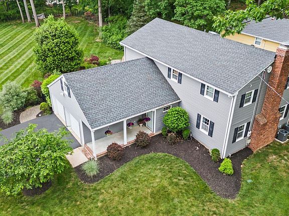 2nd image of 579 Stony Brook Dr