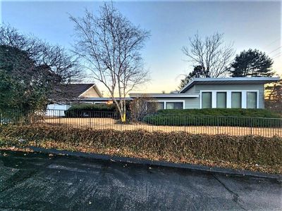 2 Handom Pl, Saint Louis, MO, 63114