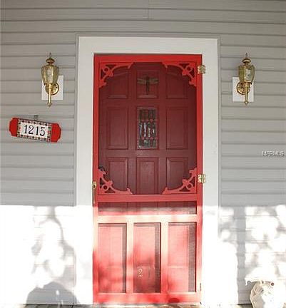 2nd image of 1215 S Oak Ave