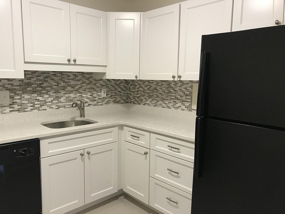 1st image of 101 Monmouth St APT 314