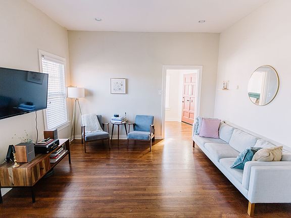 3rd image of 1801 W 10th St APT 1