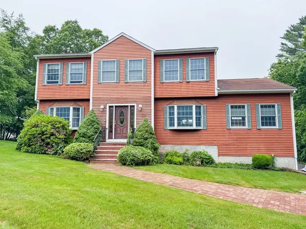 22 Dixey Dr, Middleton, MA 01949