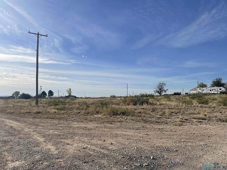 2nd image of 2049 Jicarilla Rd