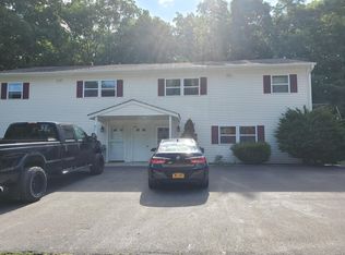 2048 County Route 8 APT 2, Elizaville, NY 12523