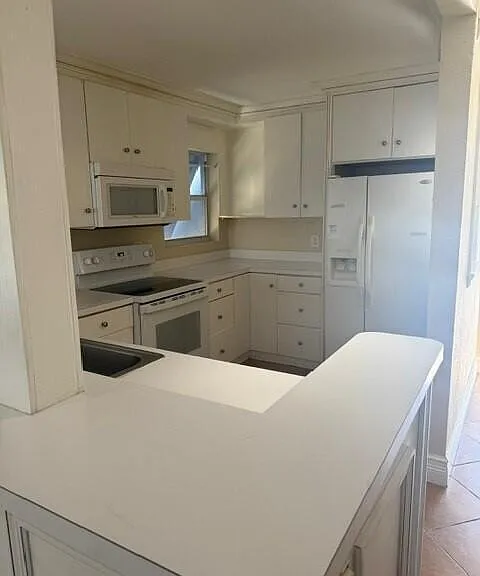 2900 SW 22nd Ave #5110 — Photo 15