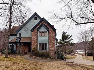 310 Green Lake Dr, Mars, PA 16046