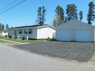 125 Constellation St, Gwinn, MI 49841