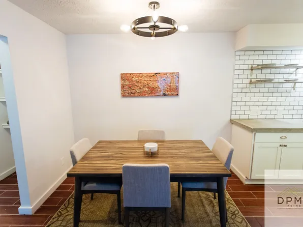 331 E Hillsdale
