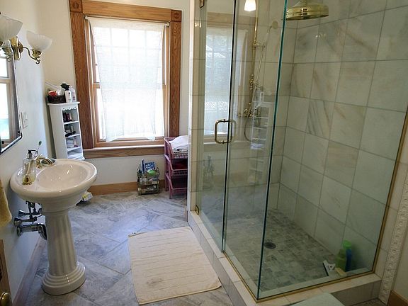 3rd image of 50 Bellevue Ave