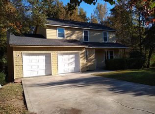 1182 Realm Ln, Lawrenceville, GA 30044