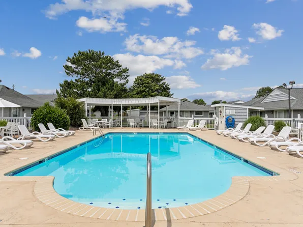 204 57th St #B, Virginia Beach, VA 23451
