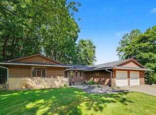 9713 Oakview Dr, Portage, MI 49024