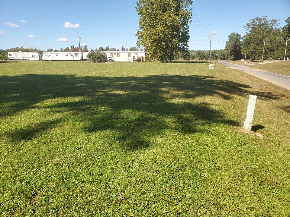 2nd image of 131 Macedonia Rd