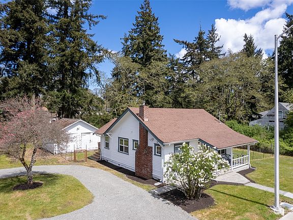 2nd image of 9809 Veterans Drive SW