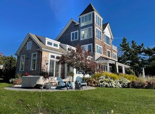 23 Appian Way, Barrington, RI 02806