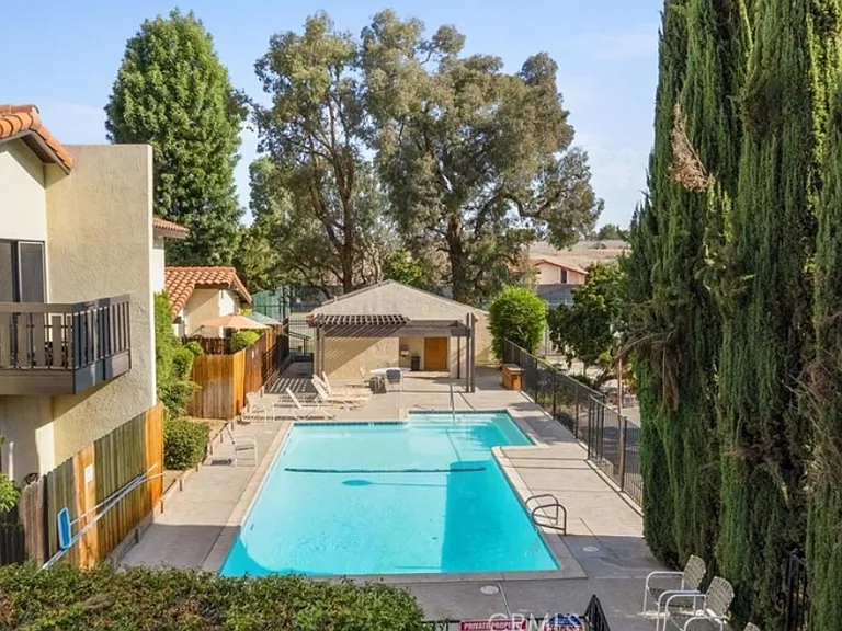 3501 Bernard St — Photo 21