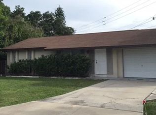 2908 Betty Dr, Sarasota, FL 34232