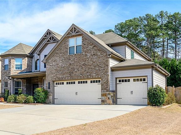 3rd image of 1401 Azalea Brook Dr