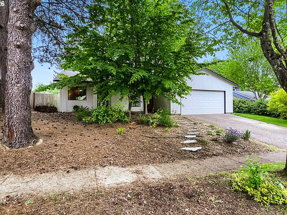 2nd image of 10110 SW Exmoor Pl