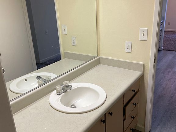 2nd image of 1037 Fulton Ave APT 375