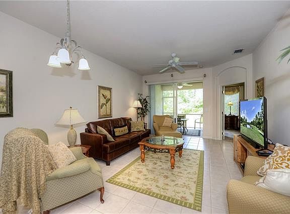 4th image of 20940 Calle Cristal Ln Unit 2