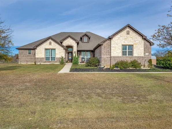 136 Heather Ln, Decatur, TX 76234