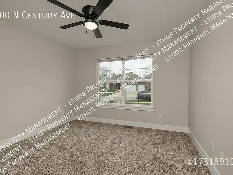 700 N Century Ave — Photo 8