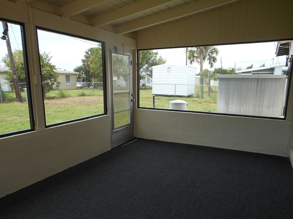 2nd image of 21331 Meehan Ave