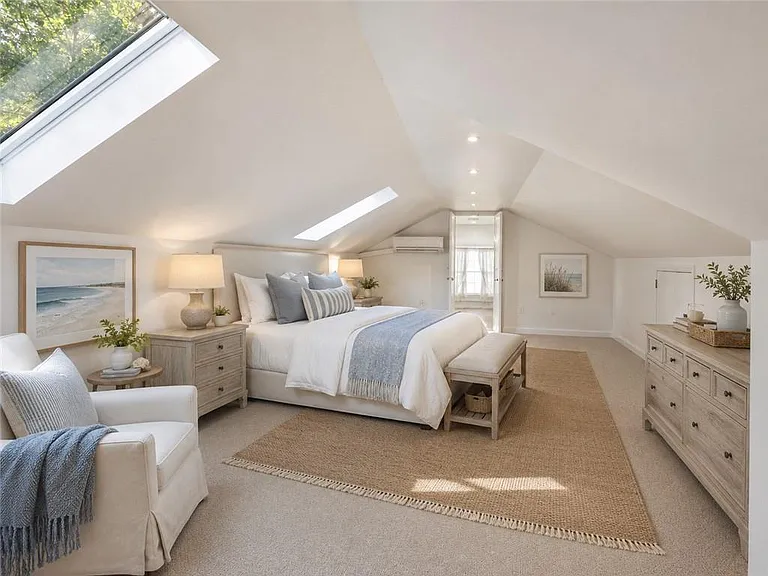 2509 Sharondale Dr NE — Photo 22
