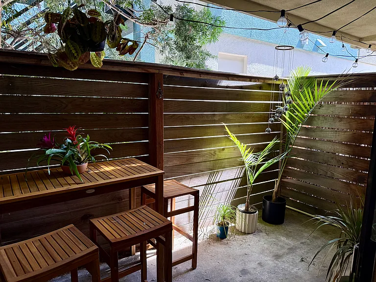 4057 Brant St #5 — Photo 6