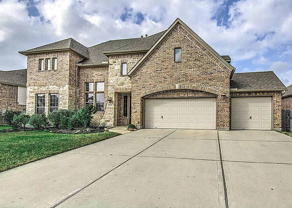 1st image of 20306 Bristol Bluff Ln