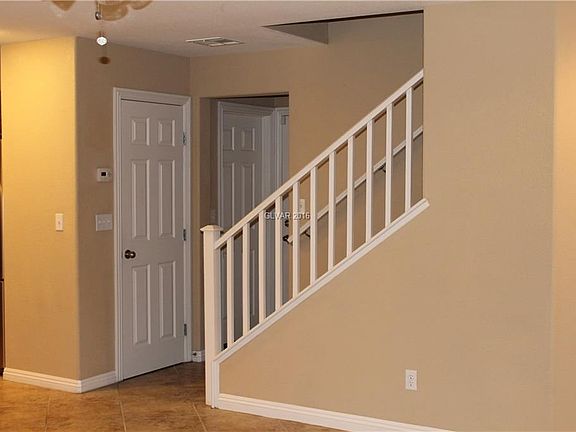 4th image of 10406 Lady Angela St #0