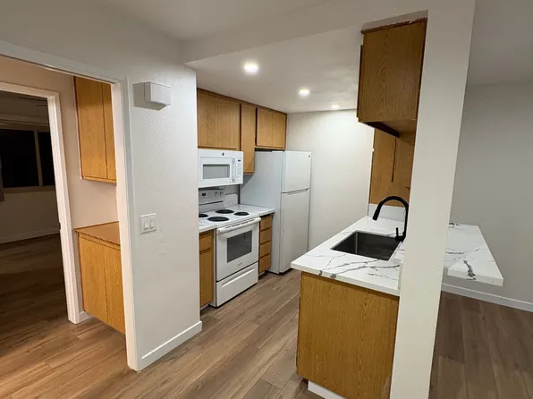 2833 Cadiz St APT 2, San Diego, CA 92110