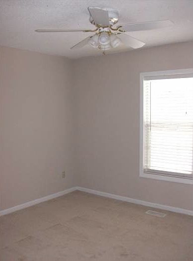 2nd image of 1718 Wynndowne Trl SE