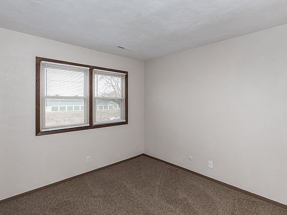 2nd image of 2415 Jebens Ave #20