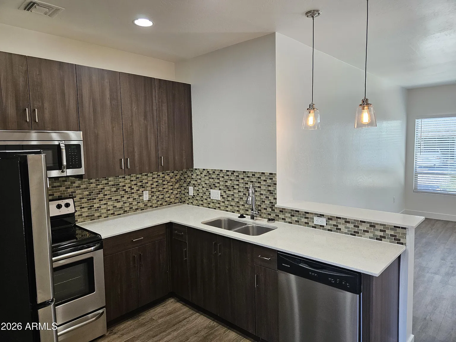 1 bed, 1.0 bath, 730 sqft, $1,399 — Photo 3