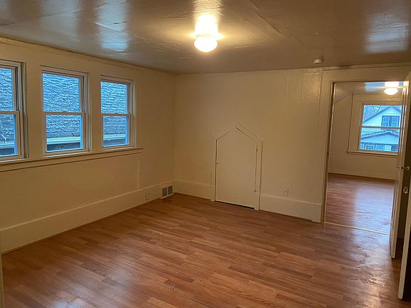 4th image of 456 Minnesota Ave Floor 2
