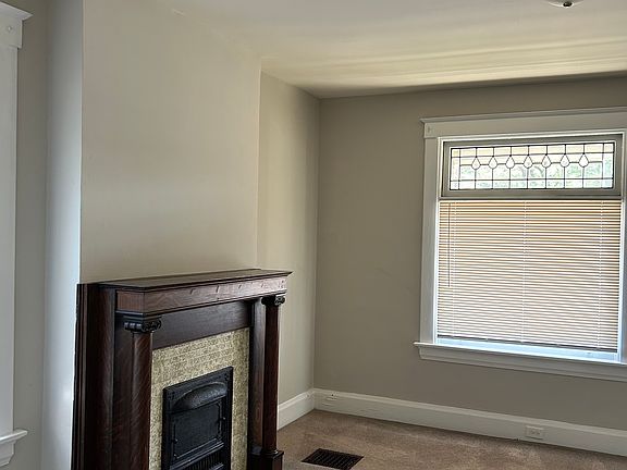 2nd image of 2708 Markbreit Ave #1