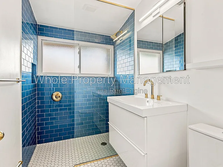 2300 S Newton St — Photo 19