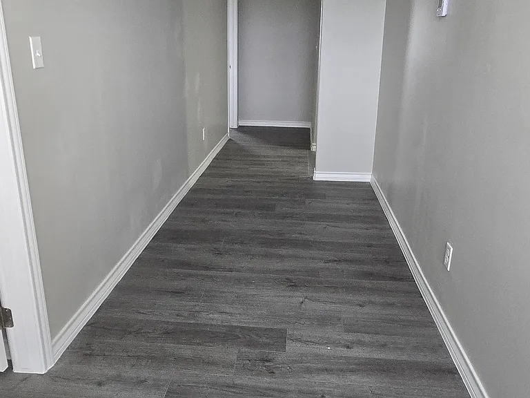 Encino Crossing — Photo 49