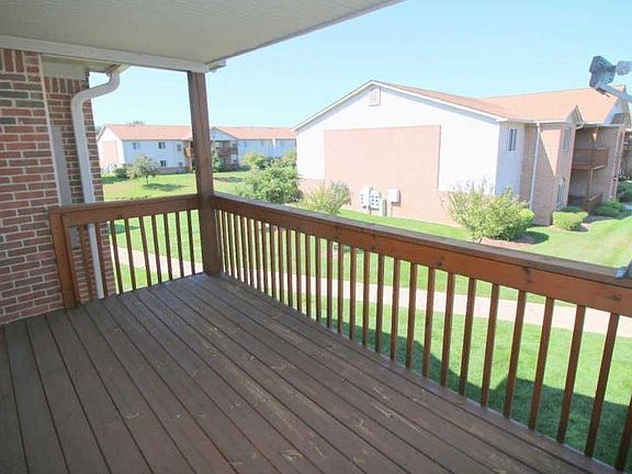 5th image of 45979 Tallgrass Ct #8