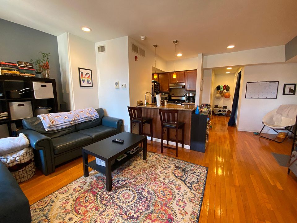 1st image of 325 S 12th St #300-3F
