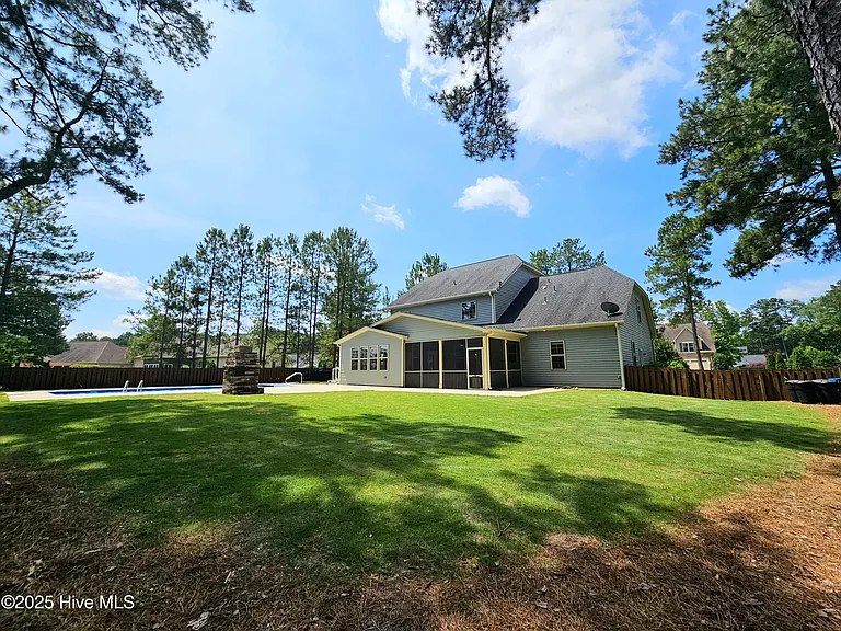 100 Mayfield Ct — Photo 24