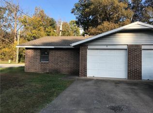 221 Brooke Lynn Dr APT 5, Gentry, AR 72734