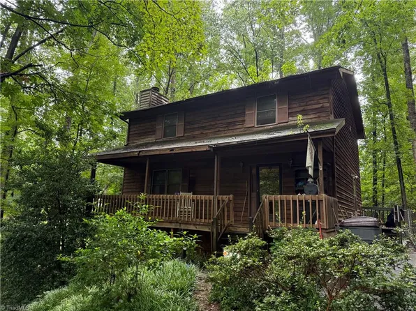 2309 Lemar Dr, Reidsville, NC 27320