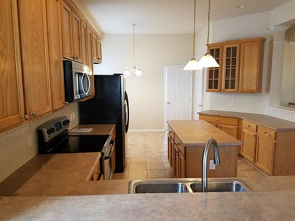 5th image of 15374 E 7th Cir