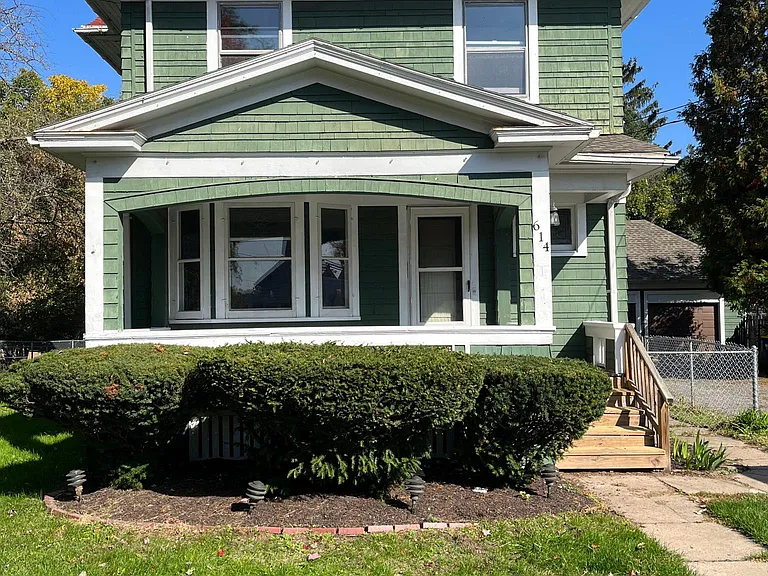 Ridge Rd — Photo 1
